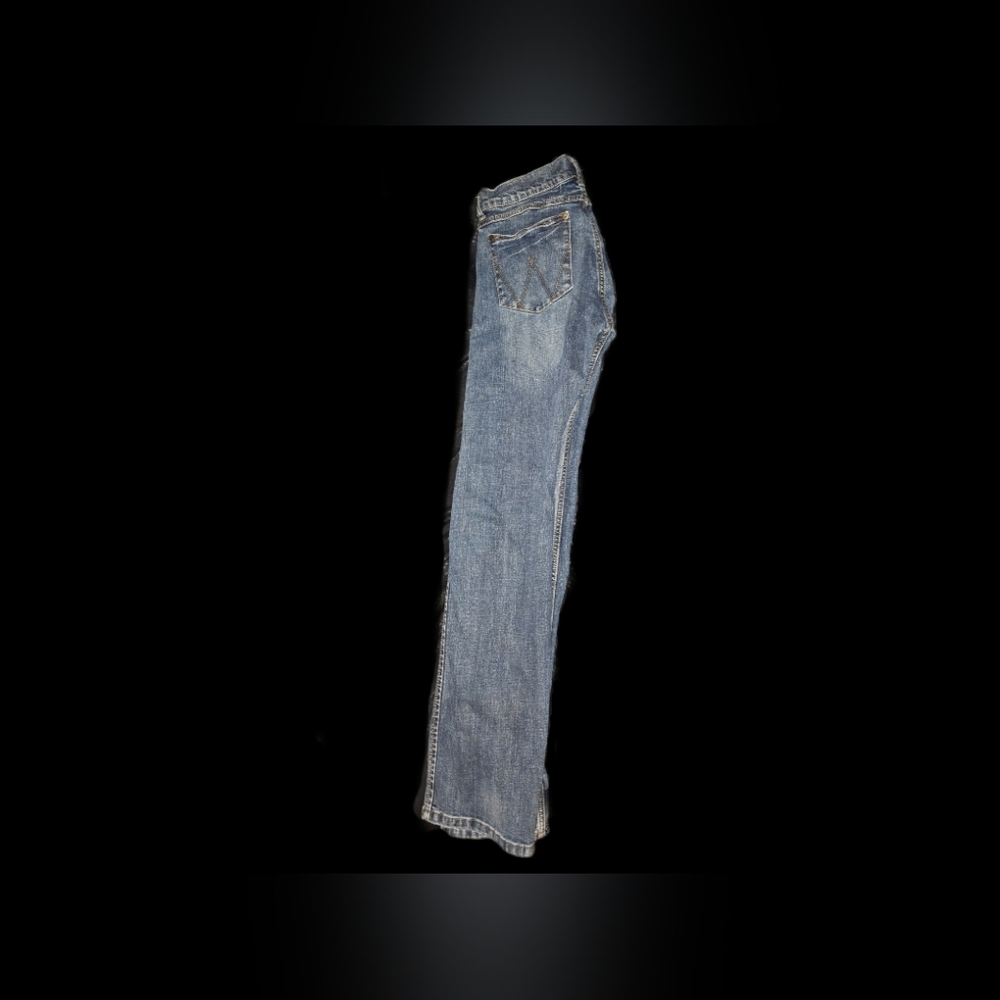 Wrangler Women's Classic Boot Cut Slim Straight Blue Jeans - Picture 2 of 6